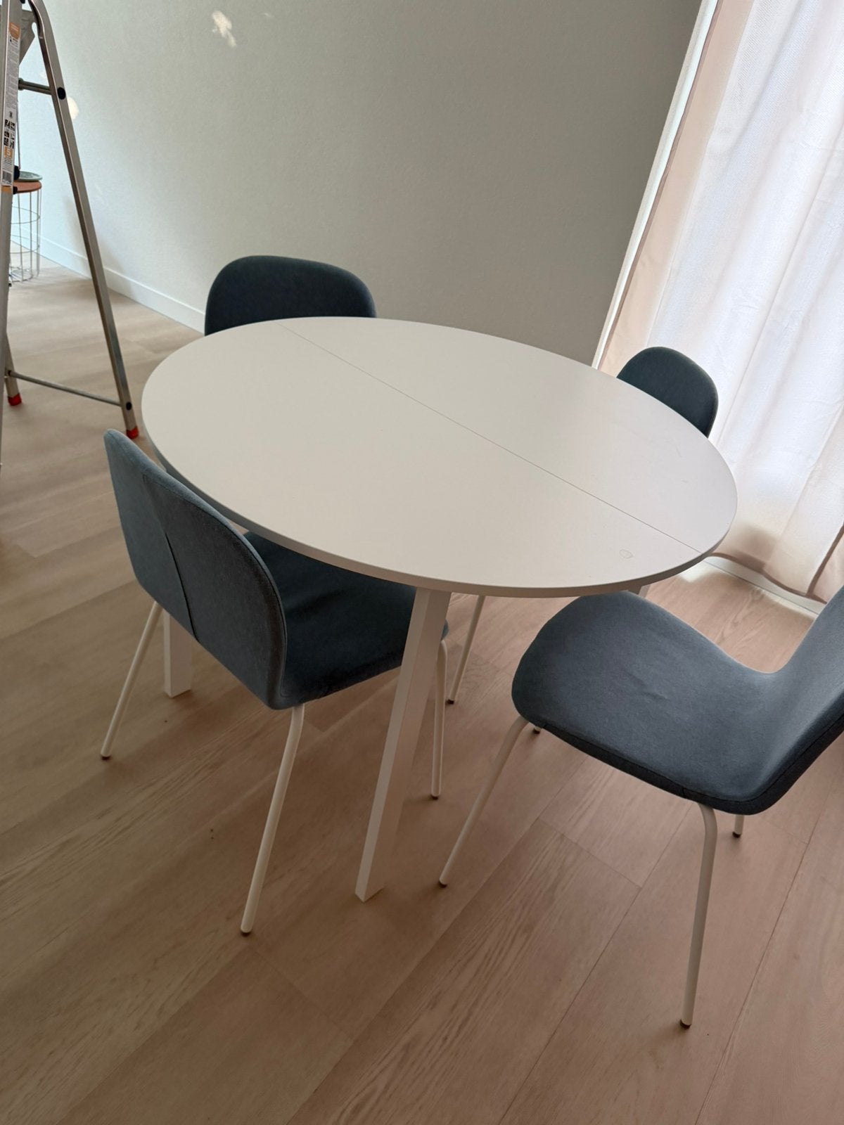 Ikea eethoek, Huis en Inrichting, Tafels | Eettafels, Ophalen, 100 tot 150 cm, Rond, 50 tot 100 cm