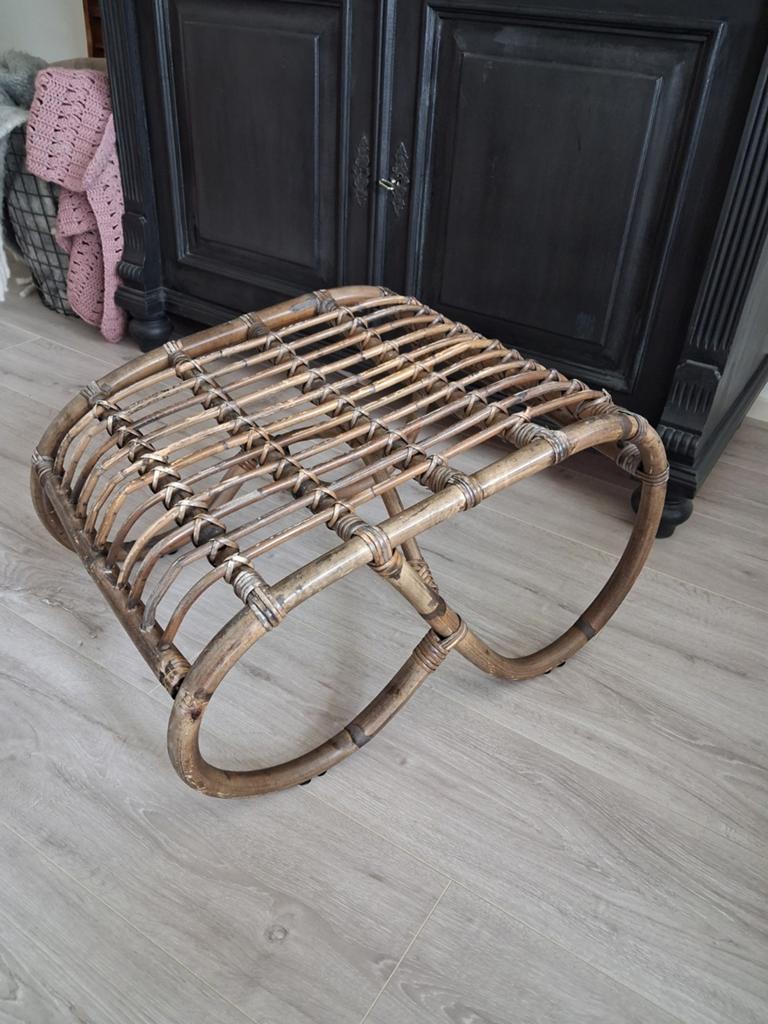 Rotan bamboe voetenbank, Huis en Inrichting, Banken | Voetenbanken en Poefen, Ophalen