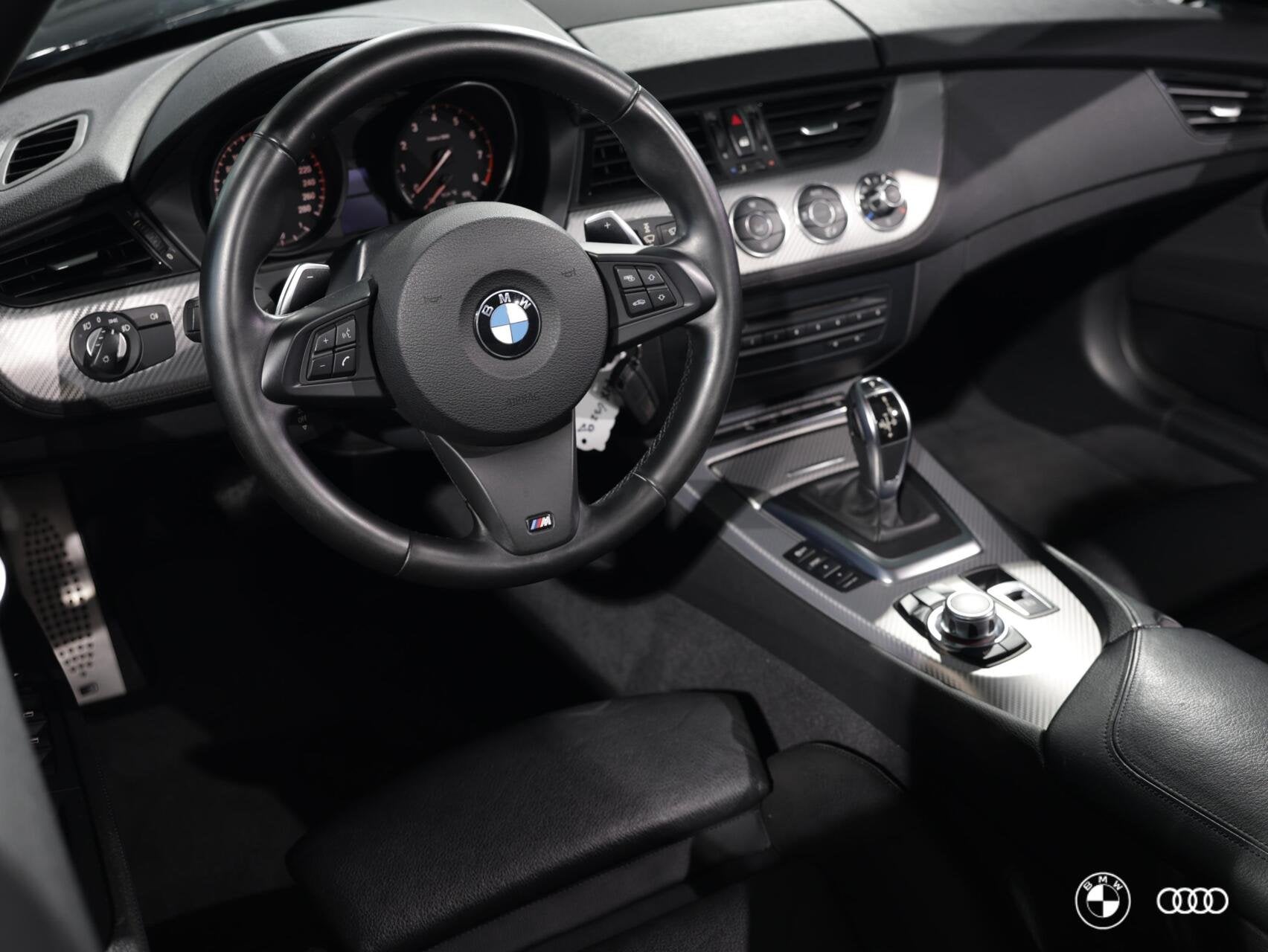 BMW Z4 28i M SPORT / HARDTOP / DEALER OH / ADAP. M CHASSIS /, Automaat, 4 cilinders, Zwart, 2 stoelen