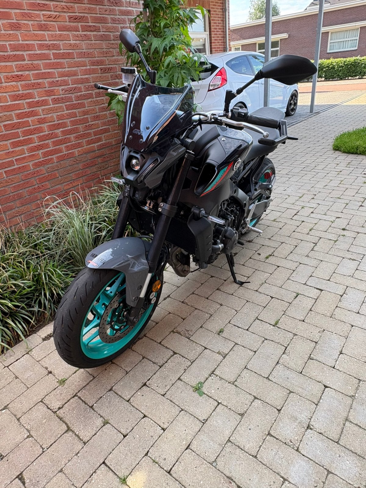 Yamaha MT-09 (2023) - Cyan Storm - Slechts 8.092 km!, Motoren, Particulier, Naked bike