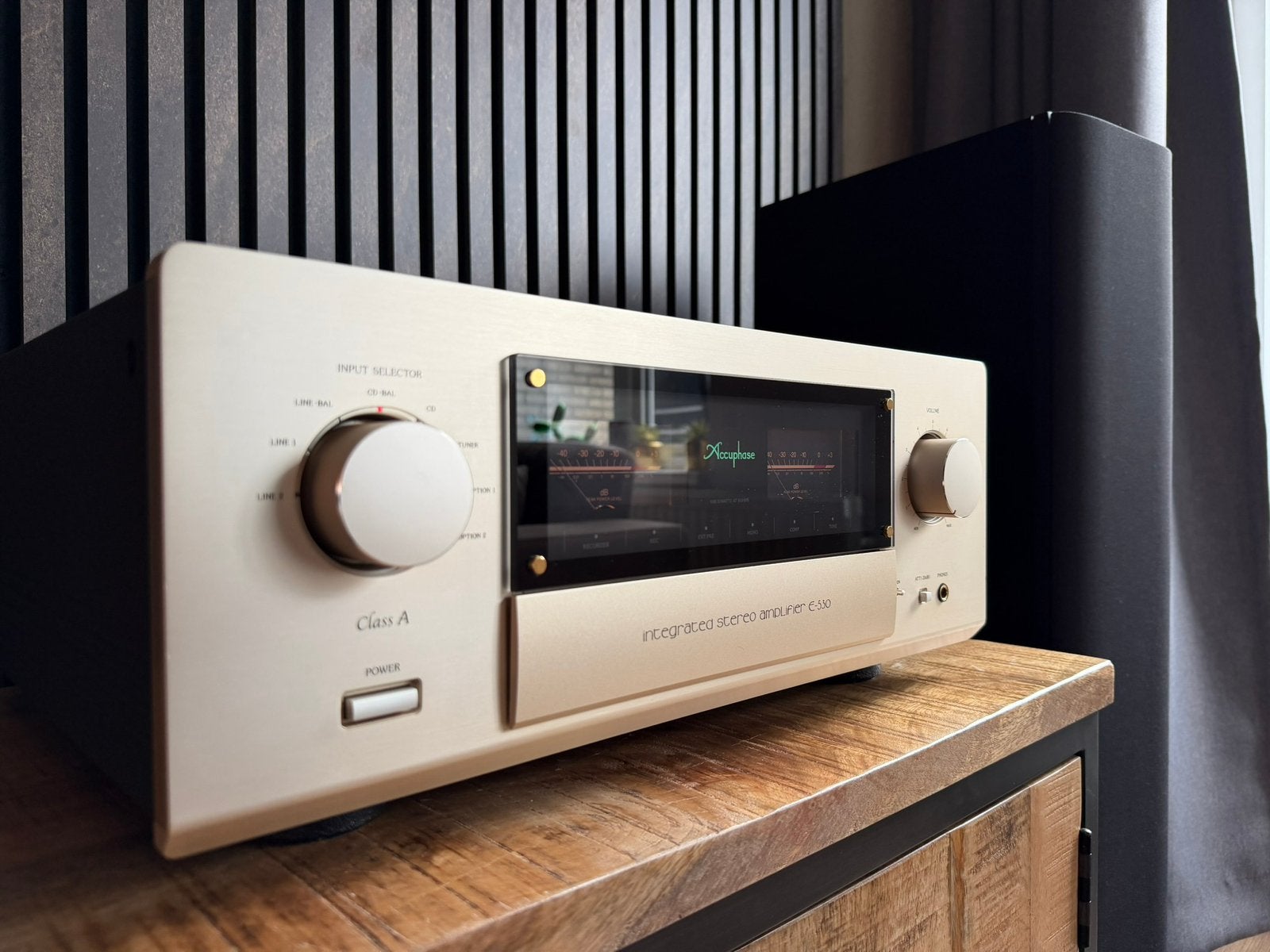 Mooie Accuphase E-530 Versterker met AD-50 Phono Board, Overige merken, Ophalen of Verzenden, Zo goed als nieuw, /