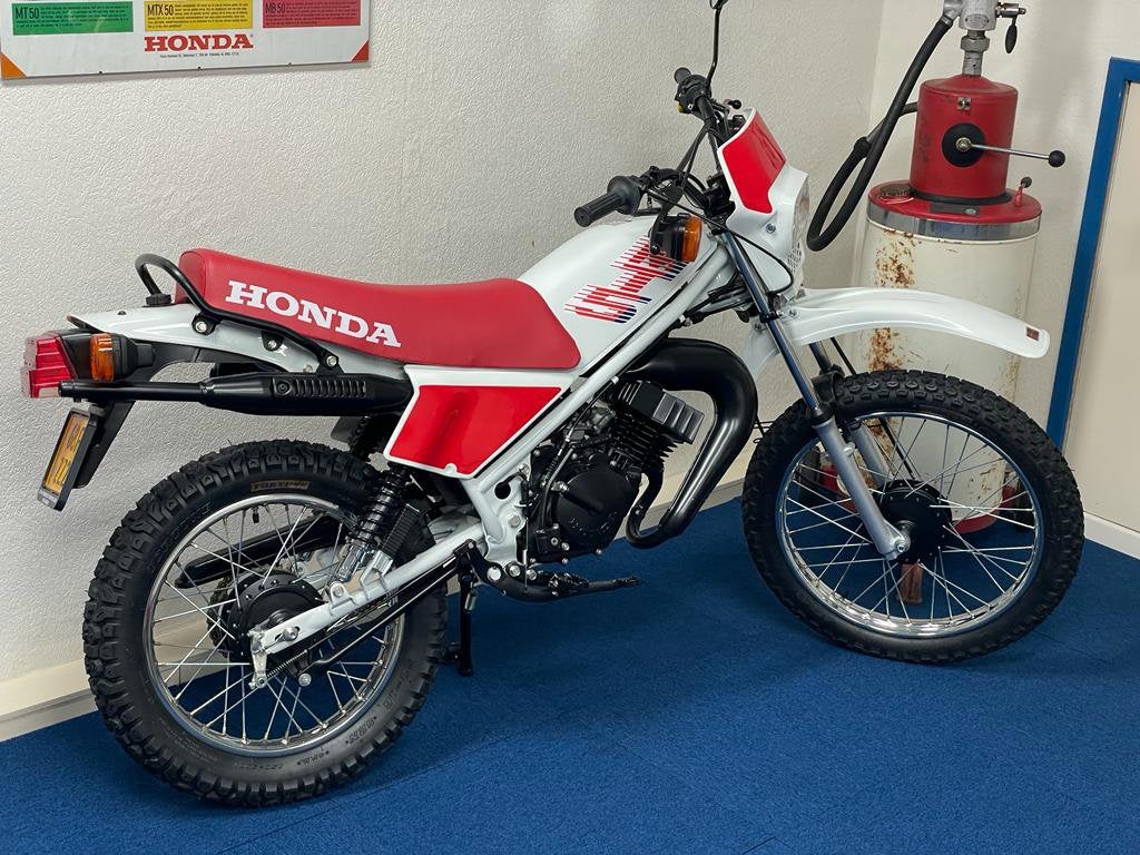 Honda mt5 op kenteken GEZOCHT!!, Fietsen en Brommers, Ophalen, Zo goed als nieuw, MT