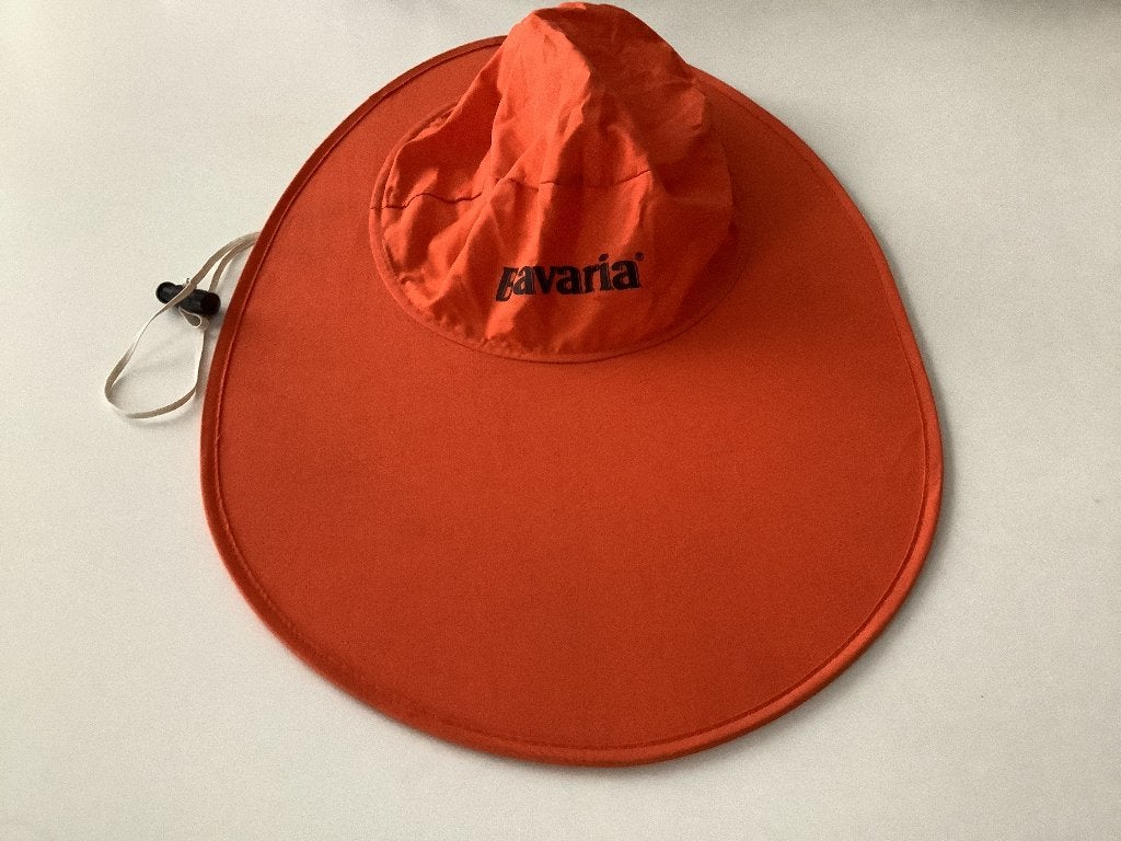 ORANJE BAVARIA PET MET GROTE KLEP ZGAN., Ophalen of Verzenden, Zo goed als nieuw