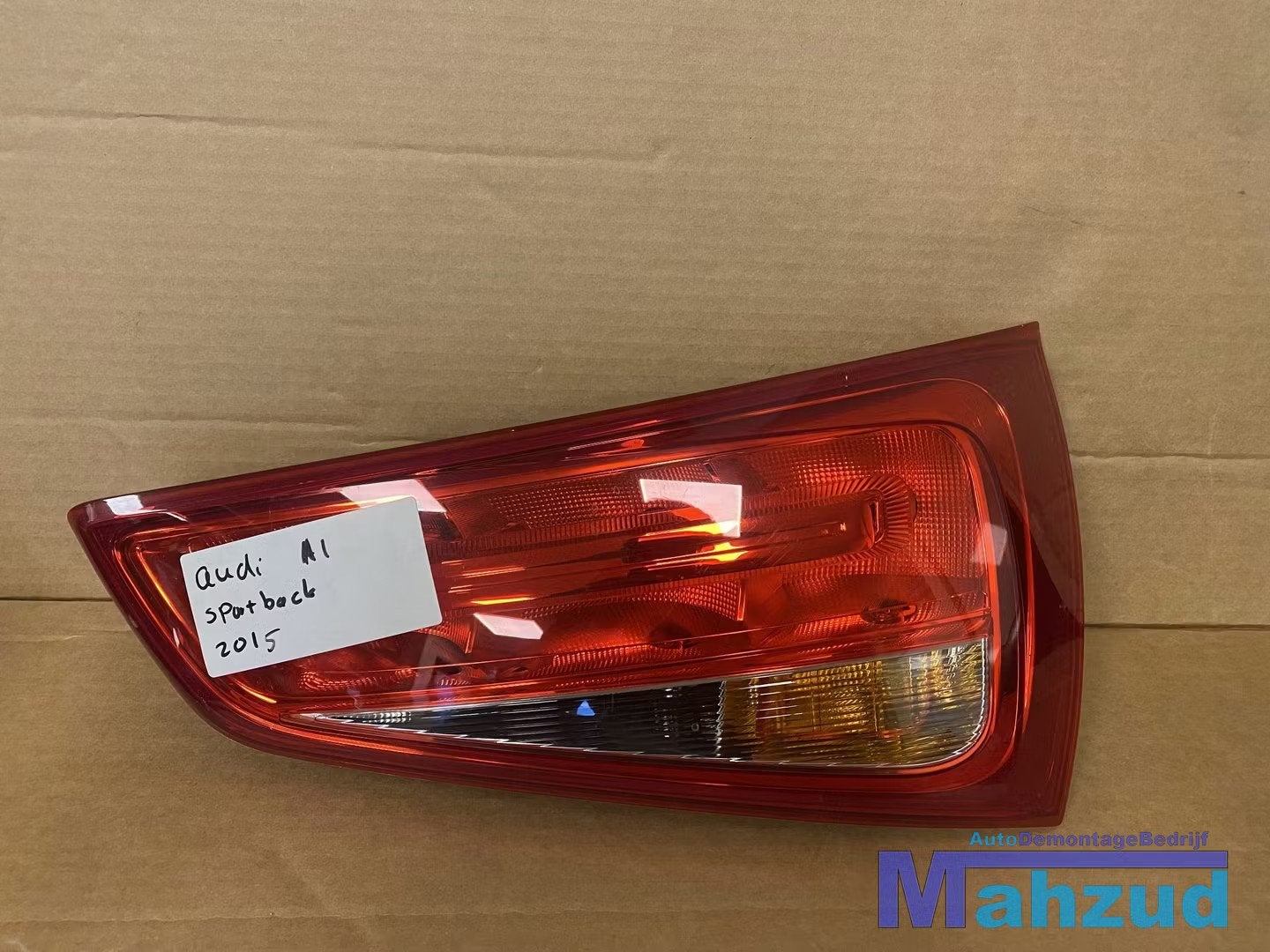 AUDI A1 Sportback Rechts achterlicht 2011-2018, Gebruikt, AUDI AG, Auto-Union-Strasse 1
85045  Ingolstadt, DE, Kundenbetreuung@audi.de