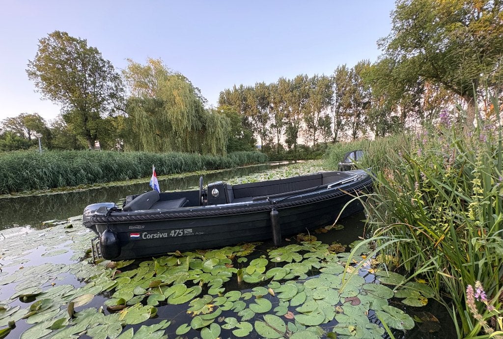 Prachtige set: Corsiva 475 New Age, Yamaha 9.9pk en trailer, Buitenboordmotor, Sloep, Zo goed als nieuw, Zonnedek
