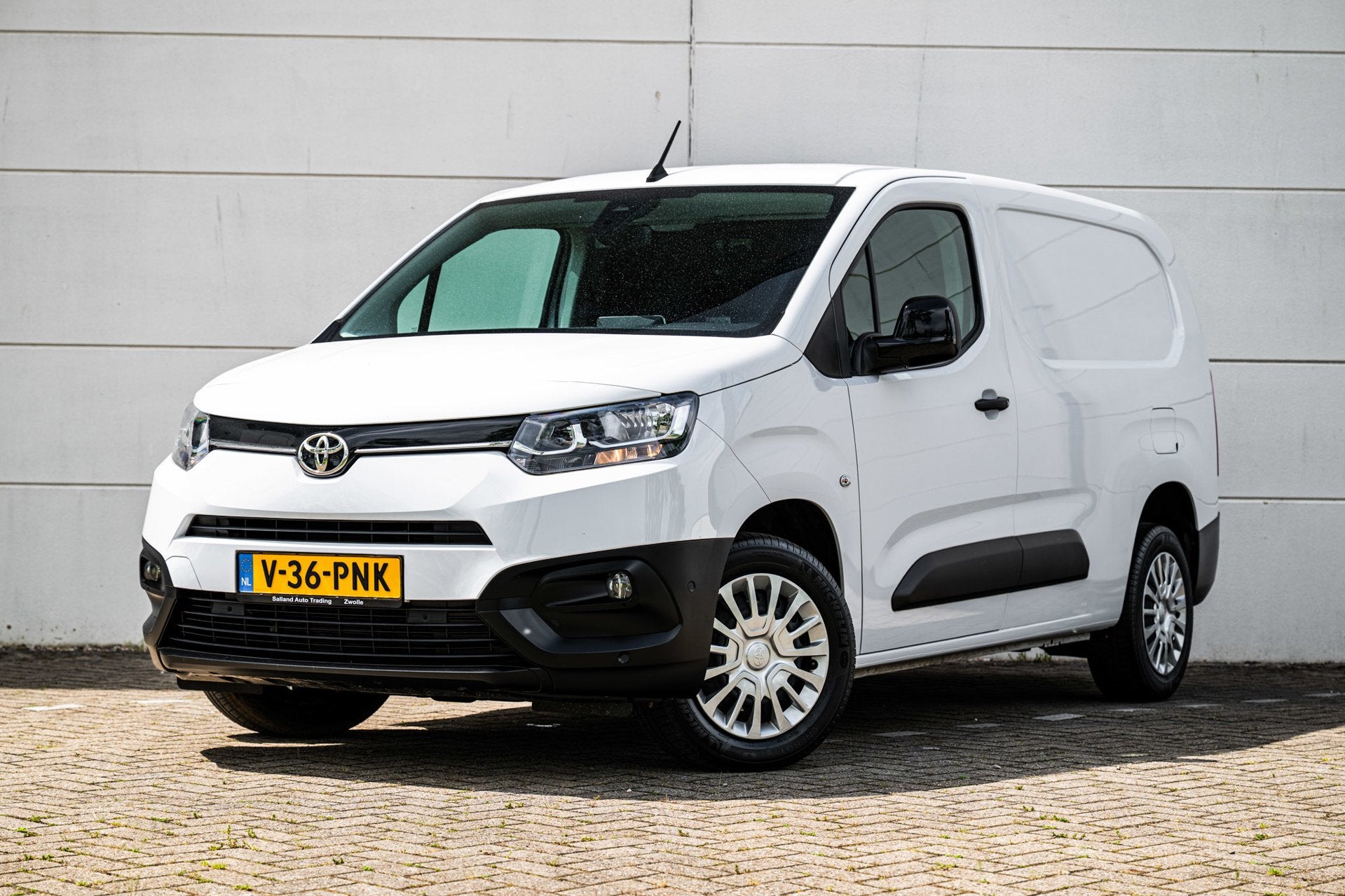 Toyota Proace City 1.5 D-4D 102pk L2 Long 3-PRS |Airco|Cruis, Voorwielaandrijving, Gebruikt, 4 cilinders, Wit