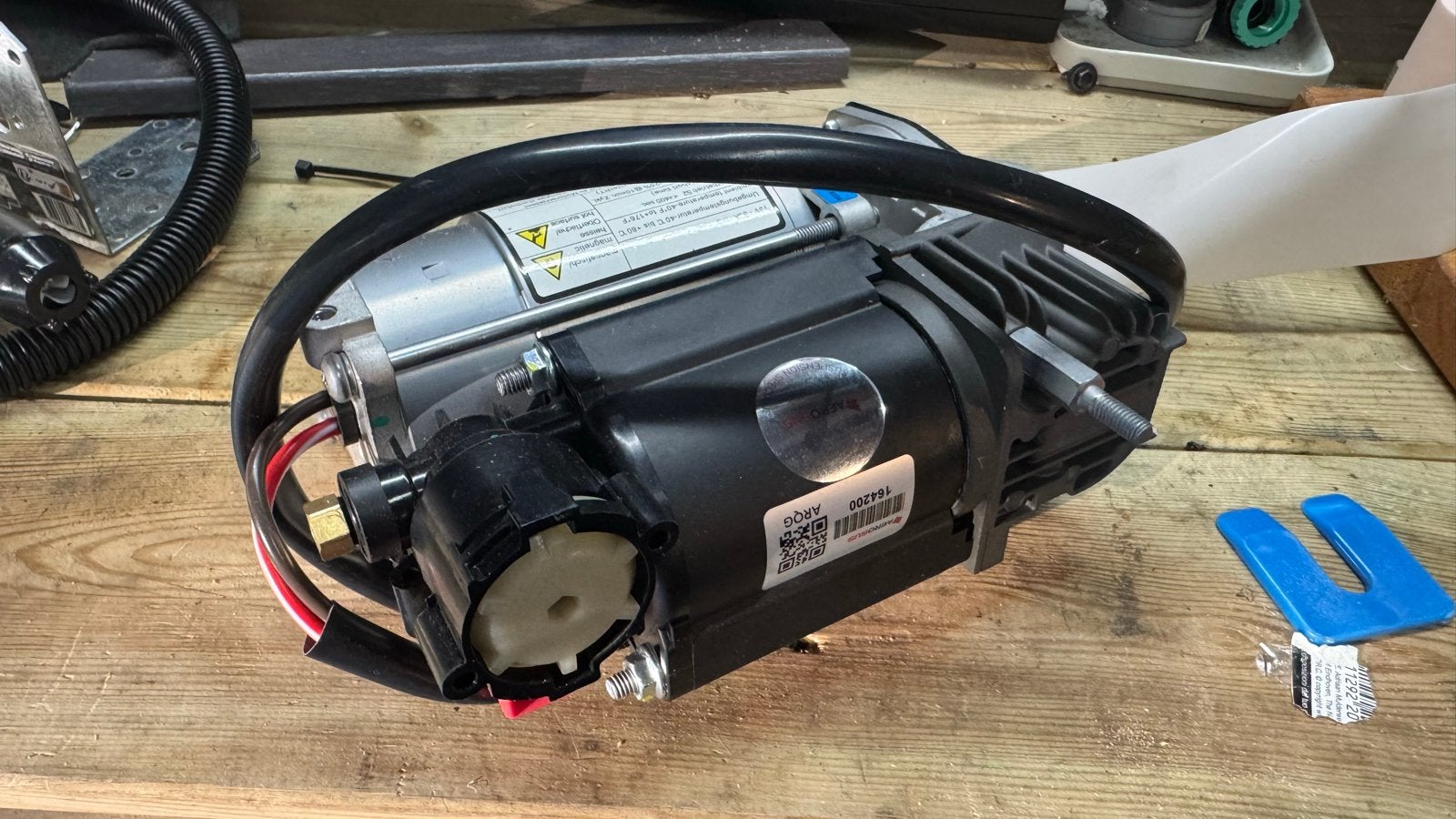 Nieuwe Compressor voor BMW - Luchtvering Pomp, 10 bar of meer, Nieuw, Ophalen of Verzenden, Minder dan 200 liter/min
