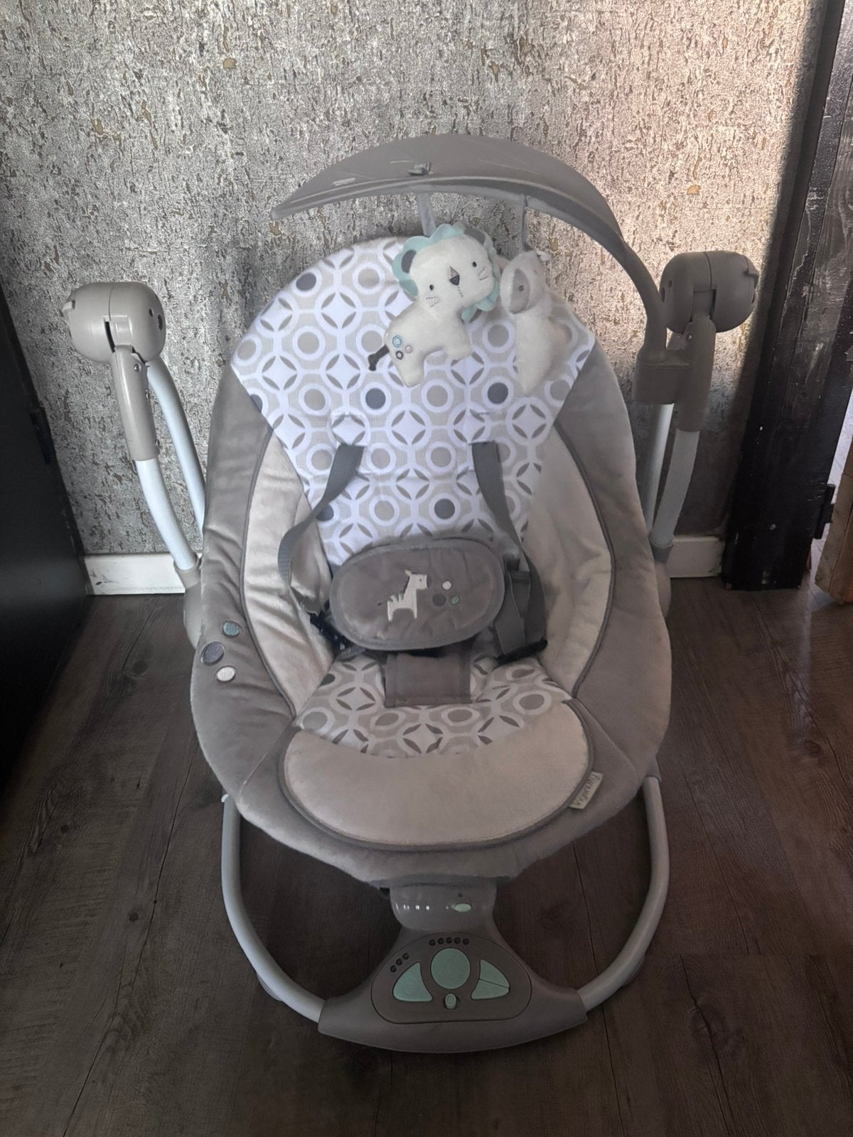 Leuke baby schommel, Ophalen, Zo goed als nieuw