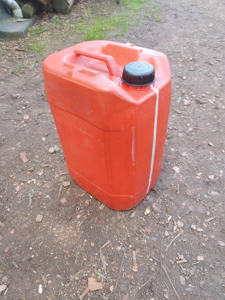 Stevige kunststof jerrycan 20 liter voor brandstof, Ophalen, NVT, NVT, NVT