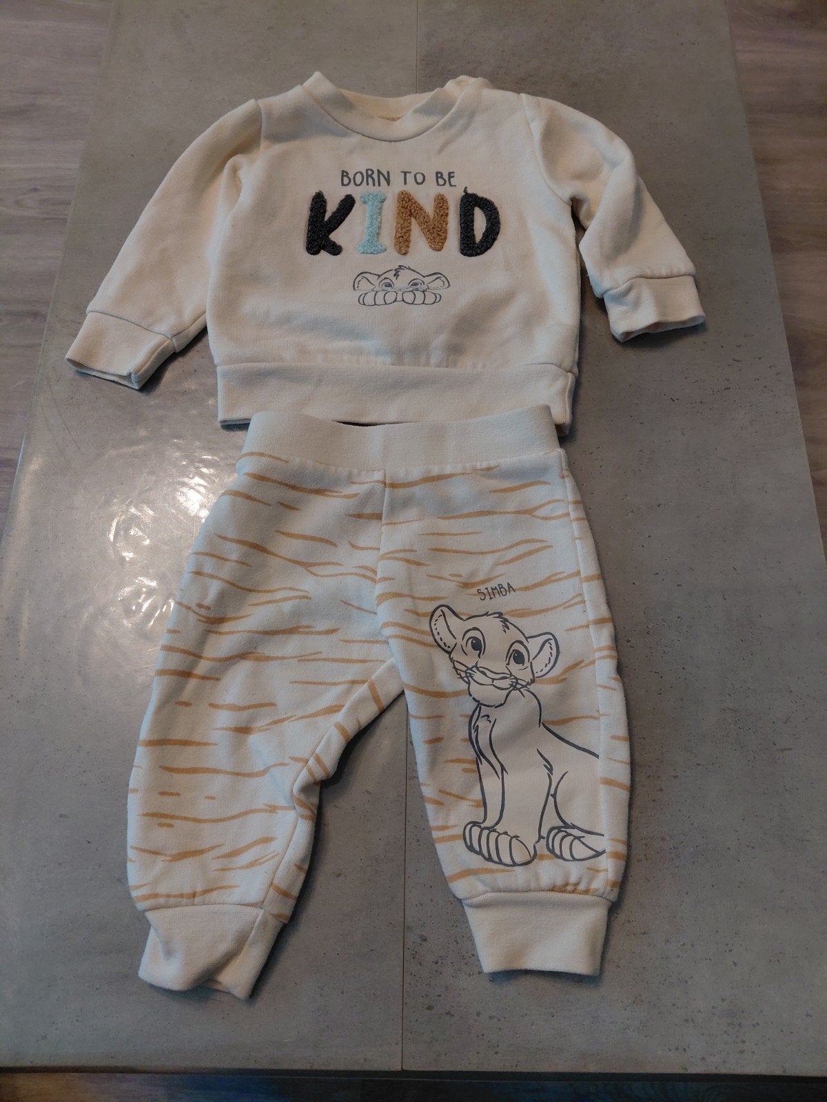 Disney Simba Setje - Born to be Kind - Primark (68 cm), Ophalen, Jongetje of Meisje, Zo goed als nieuw, Setje