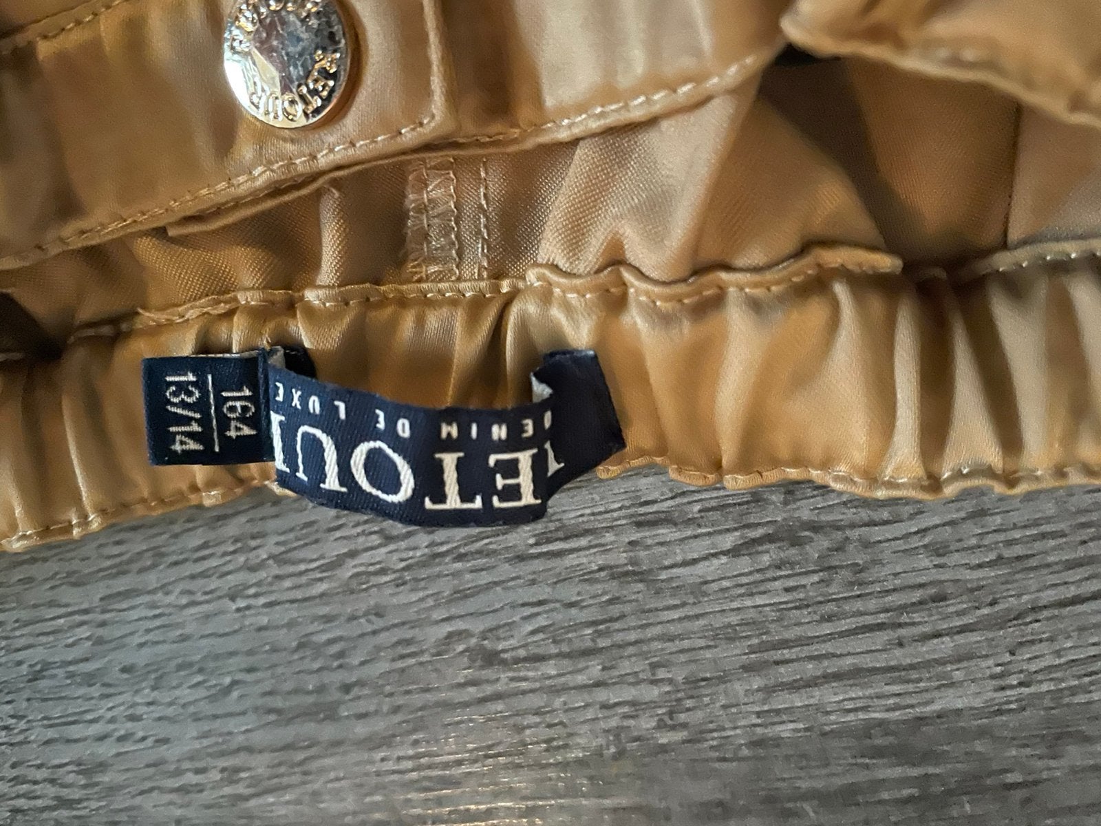 Mooie goudkleurige broek retour 164, Kinderen en Baby's, Ophalen of Verzenden, Zo goed als nieuw, Meisje, Broek