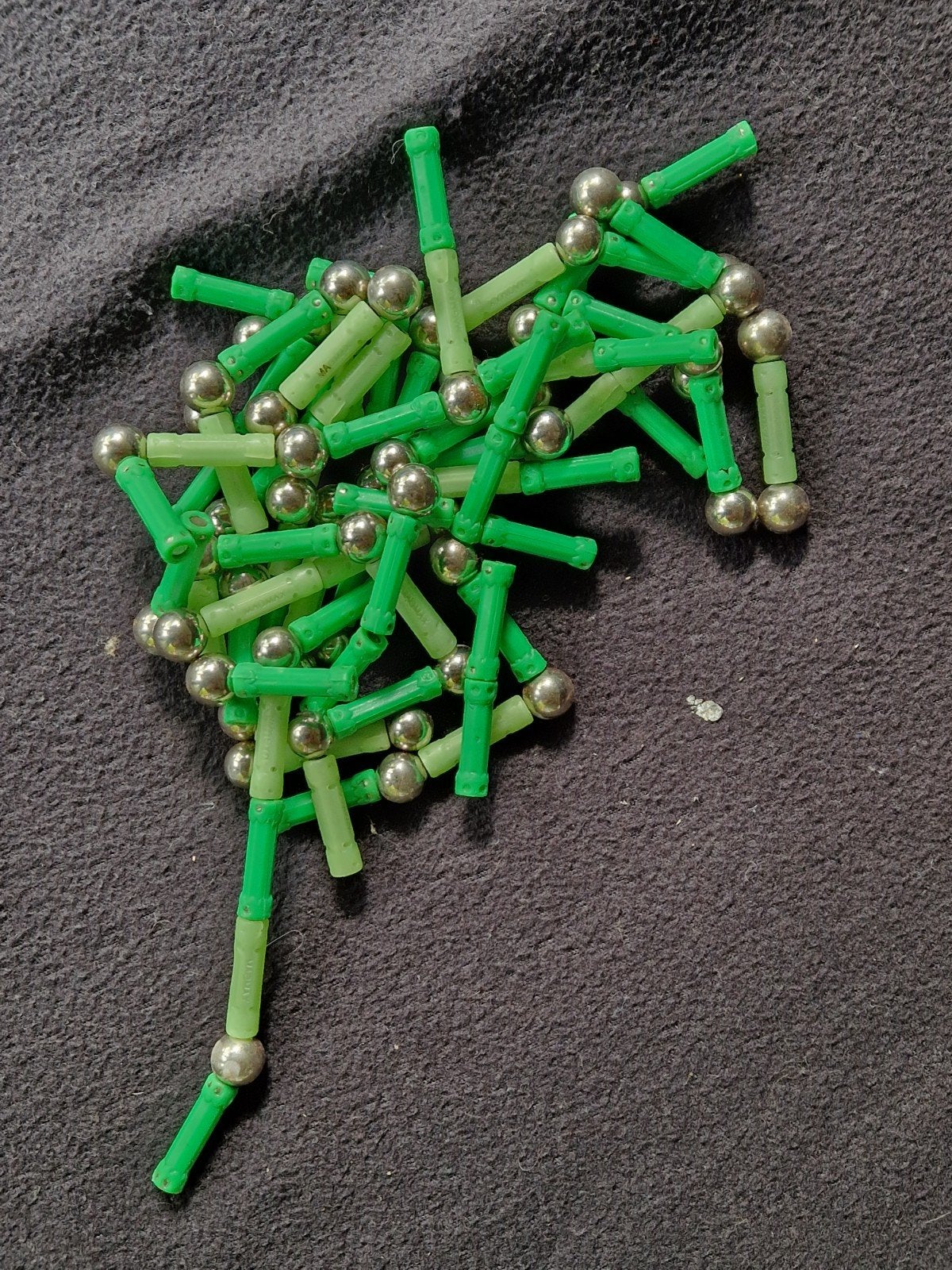 Magnetische bouwstaven en ballen set, Ophalen of Verzenden, Gebruikt, Bouwen