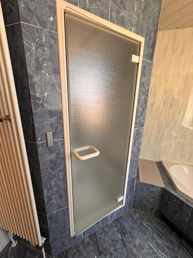 Cleopatra inbouw douche stoomcabine, Ophalen, Cleopatra, Wastafel 44, Info@cleopatra.eu