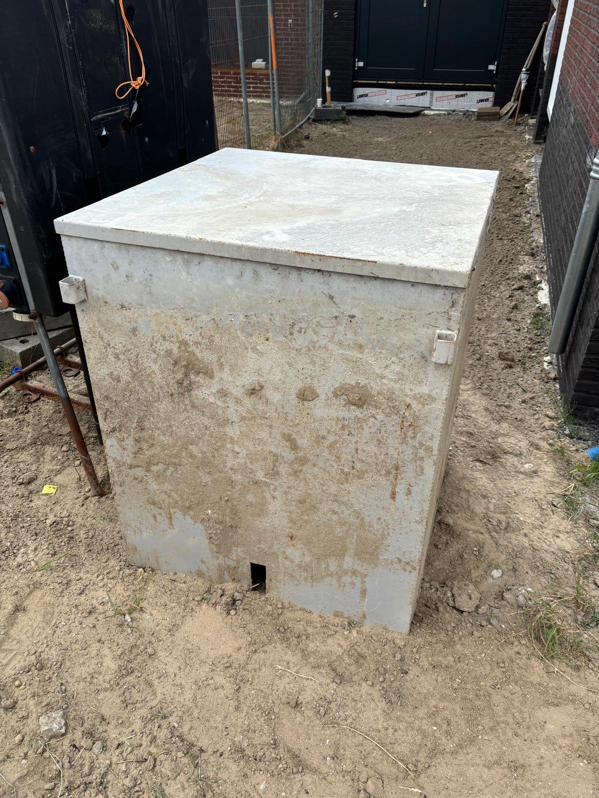 Inbraakveilige Stalen Watermeterput/ Bouwput voor op de Bouw, Ophalen of Verzenden, Gebruikt