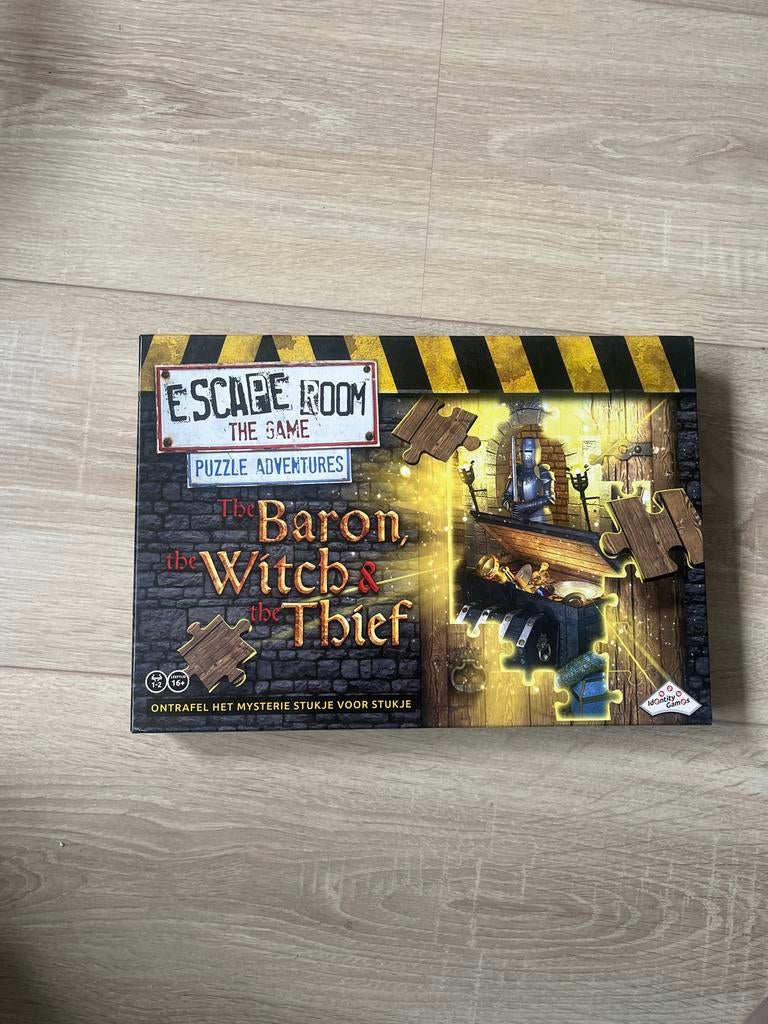 Escape Room The Game: The Baron, the Witch & the Thief, Ophalen, Minder dan 500 stukjes, Zo goed als nieuw, Legpuzzel
