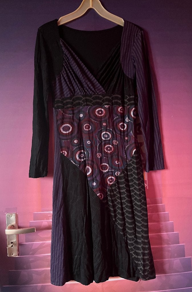 Mooie patchwork jurk met mooi decolleté maat 38/40 nu 19,99€, Kleding | Dames, Maat 38/40 (M), Meerkleurig, Ophalen of Verzenden