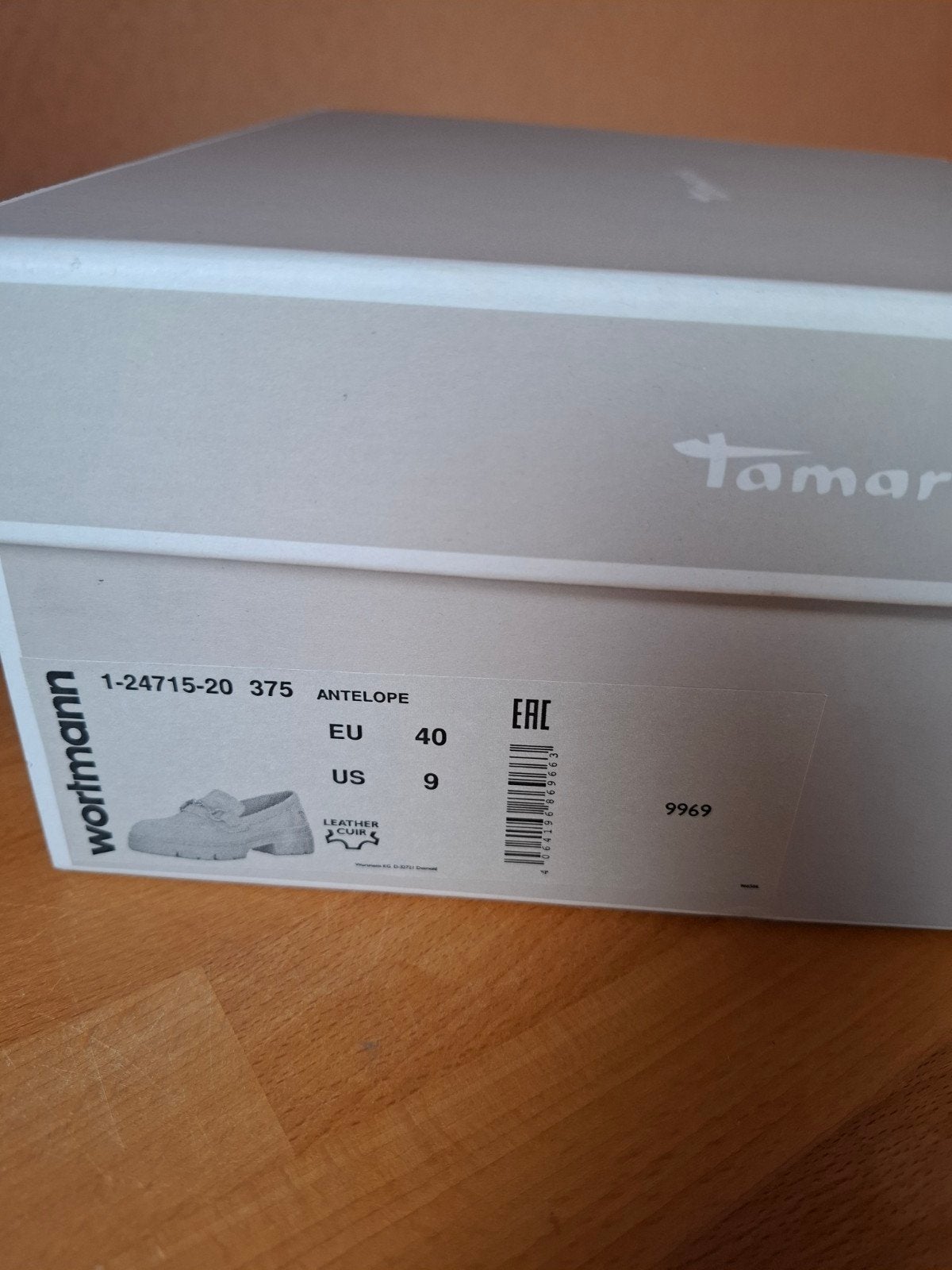 Tamaris dames schoen - maat 40 - nieuw, Ophalen of Verzenden, Nieuw, Beige, Sneakers of Gympen