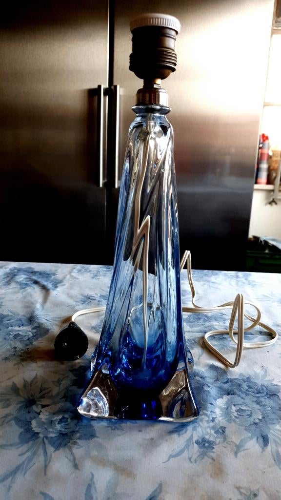 Kristallen lampenvoet van de Val St. Lambert in de kleur bla, Ophalen, Glas, Zo goed als nieuw, Minder dan 50 cm