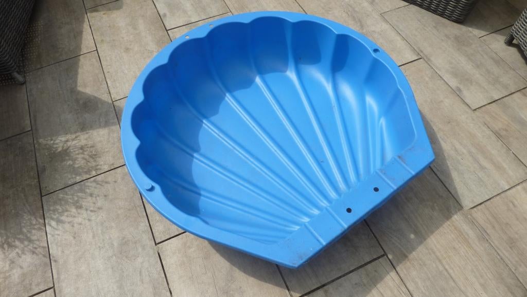 Schelp zandbak zonder deksel, Ophalen, Gebruikt