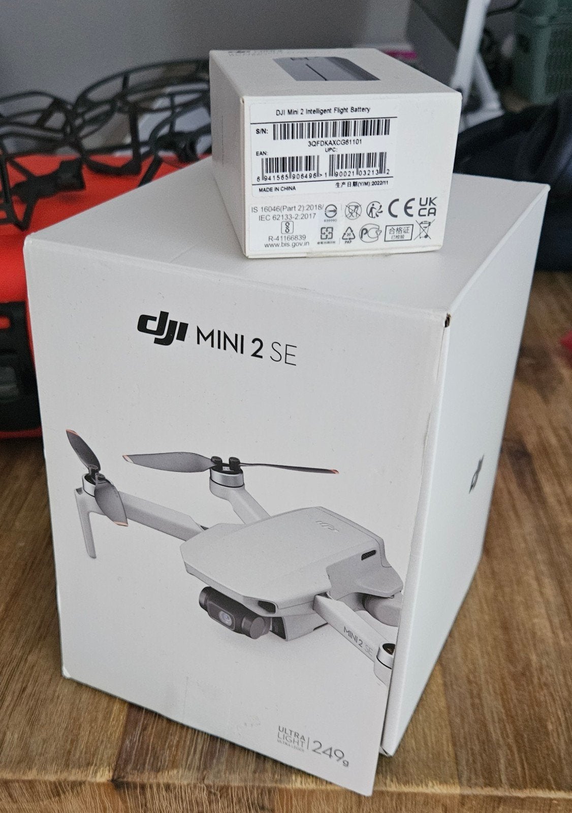 DJI Mini 2 SE in koffer, Ophalen, Bediening via smartphone, 5 tot 10 kilometer, 15 tot 30 minuten