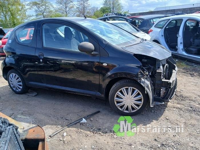 Dorpel rechts van een Toyota Aygo (211), Auto-onderdelen, Gebruikt, -, -, Ophalen of Verzenden