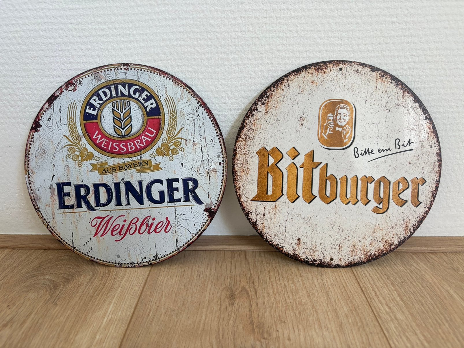 Prachtige vintage Duitse borden Bitburger & Erdinger (20x20), Ophalen of Verzenden, Zo goed als nieuw, Reclamebord