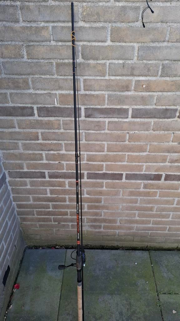 Frenzee match pro fxt feeder 3.30 m. met molen, Ophalen, Gebruikt, Werphengel