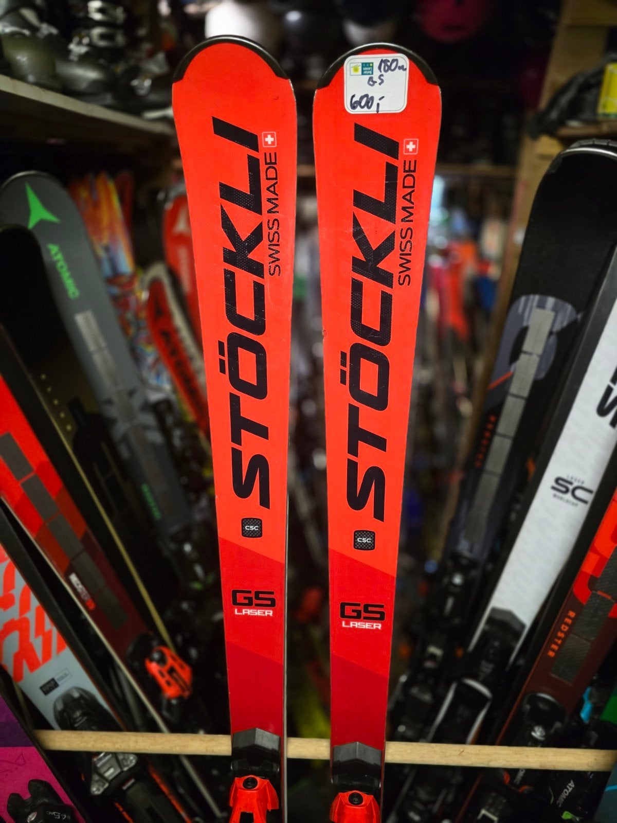 180cm STOCKLI LASER GS WORLDCUP 1600€ BEST VOOR KENNERS, Sport en Fitness, Skiën en Langlaufen, Overige merken, Stockli, 180 cm of meer