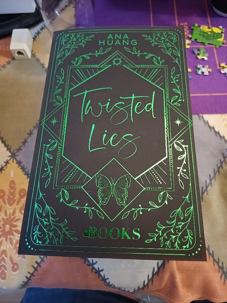 Ana Huang Limited edition Twisted Love Games  sprayed edges, Ophalen, Zo goed als nieuw, Ana Huang