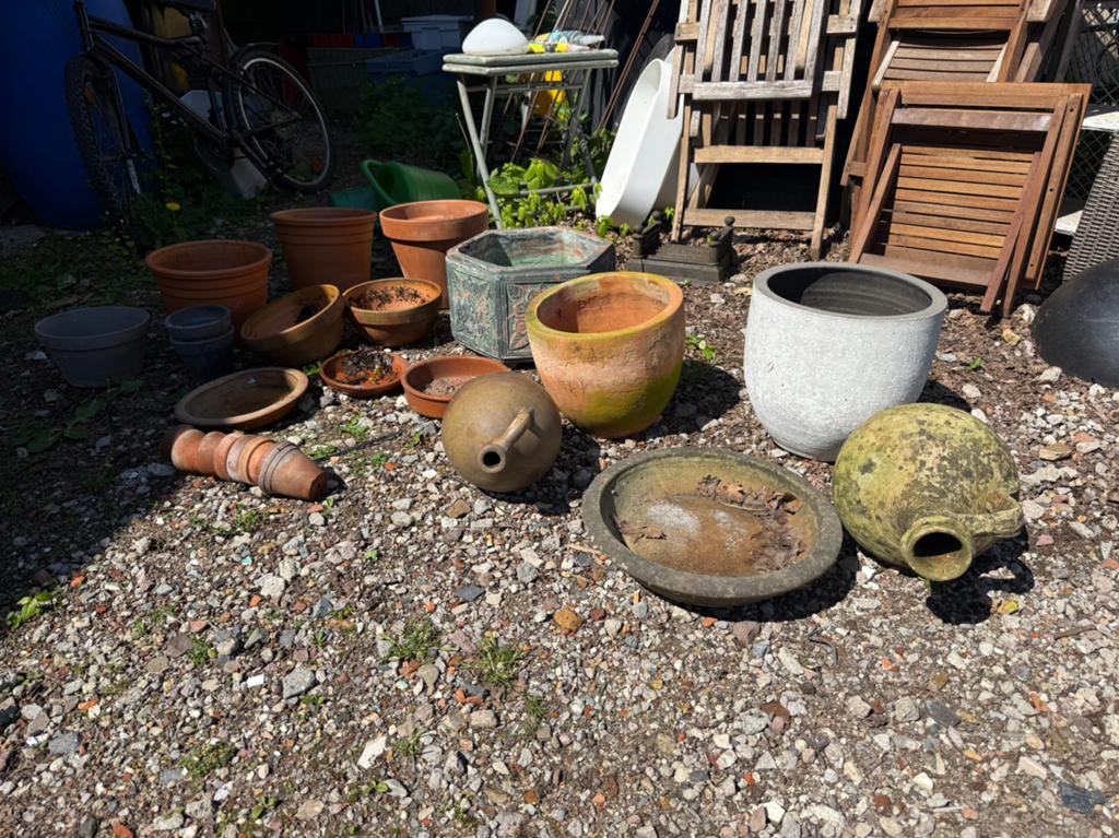 Diverse bloempotten - terracotta en aardewerk, Ophalen, Gebruikt, Rond, X