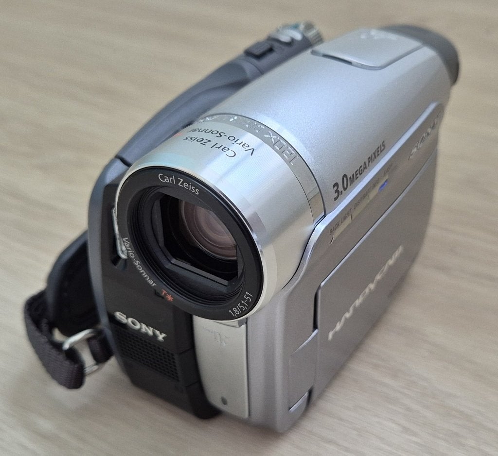 Zeer complete Sony DCR-HC96E MiniDV, Audio, Tv en Foto, Videocamera's Digitaal, Ophalen, Mini dv, 20x of meer, Zo goed als nieuw