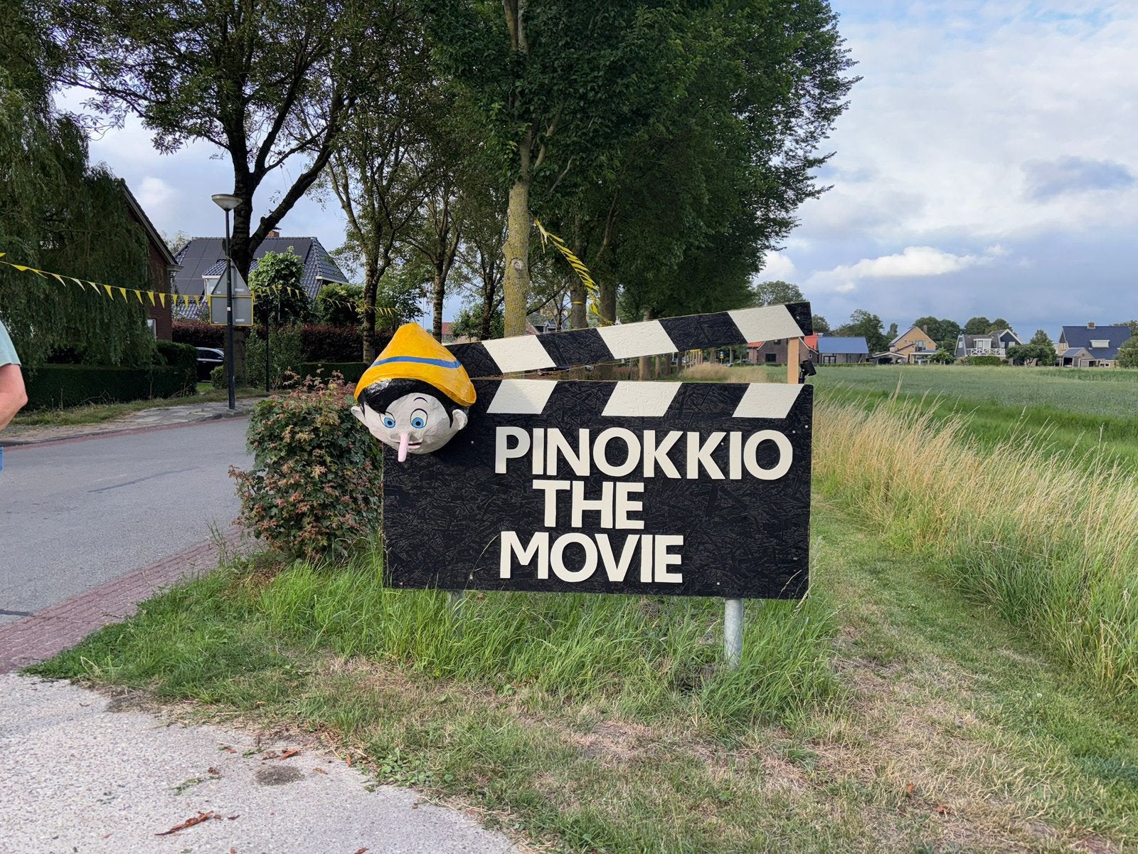 Straatversiering Pinokkio, Hobby en Vrije tijd, Feestartikelen, Zo goed als nieuw, Versiering, Film of Tv, Ophalen