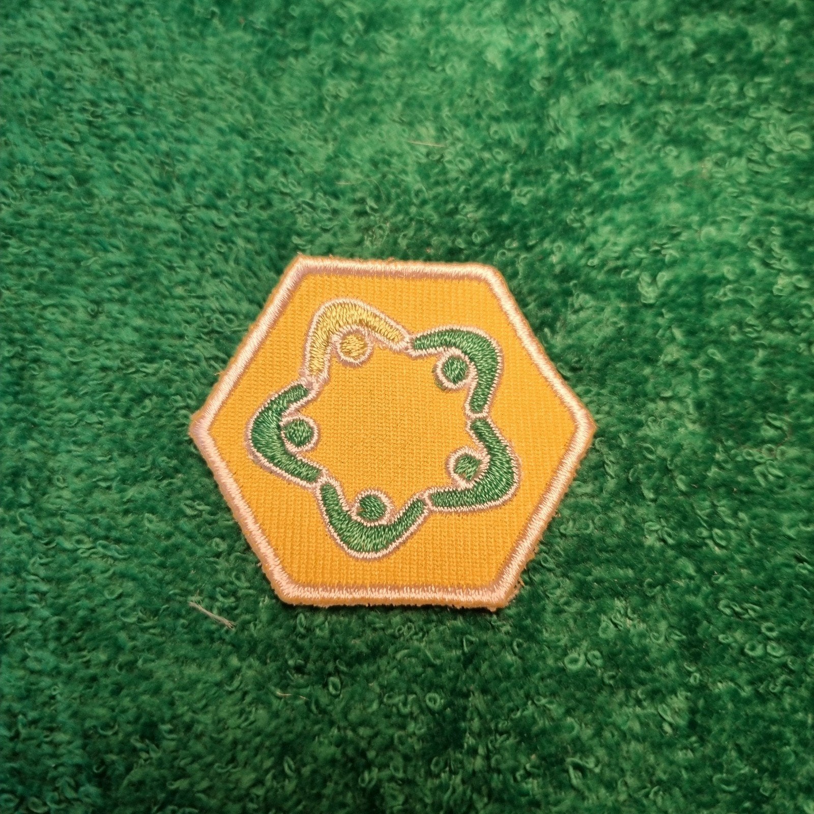 Insigne Explorers Samenleving (geel) - 4x4cm badge, Verzenden, Nieuw, Embleem, Speld of Insigne