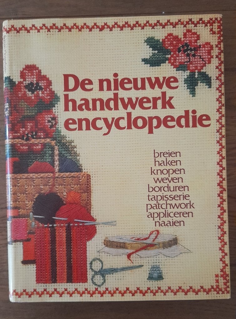 Judy Brittain - De nieuwe handwerkencyclopedie, Boeken, Ophalen of Verzenden, Gelezen, Borduren en Naaien, Judy Brittain