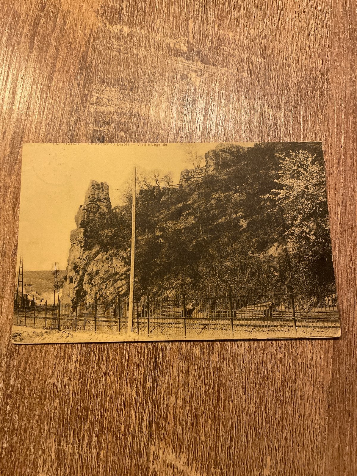 Oude ansichtkaart: Rotslandschap met spoorlijn, Ophalen of Verzenden, Gelopen, Brussel (Gewest)