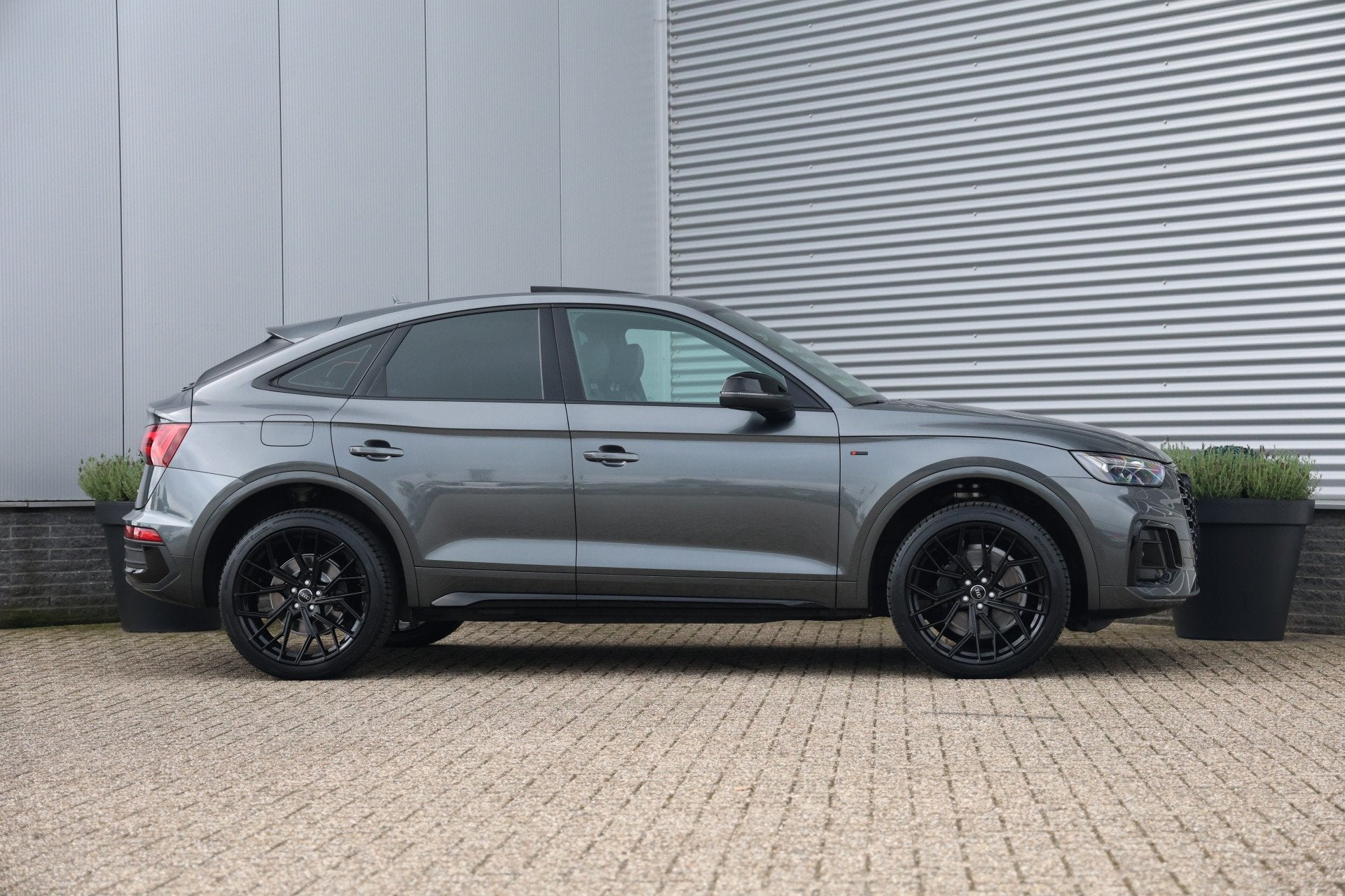 Audi Q5 Sportback 50 TFSI e Quattro S-Line Black Pano|Trekh|, Auto's, Automaat, Dealer onderhouden, Gebruikt, 4 cilinders