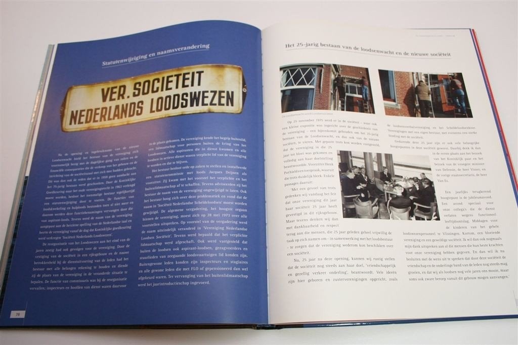 Loodsen bij Nacht en Ontij — Gesigneerd Jubileumboek, Ophalen of Verzenden, Zo goed als nieuw