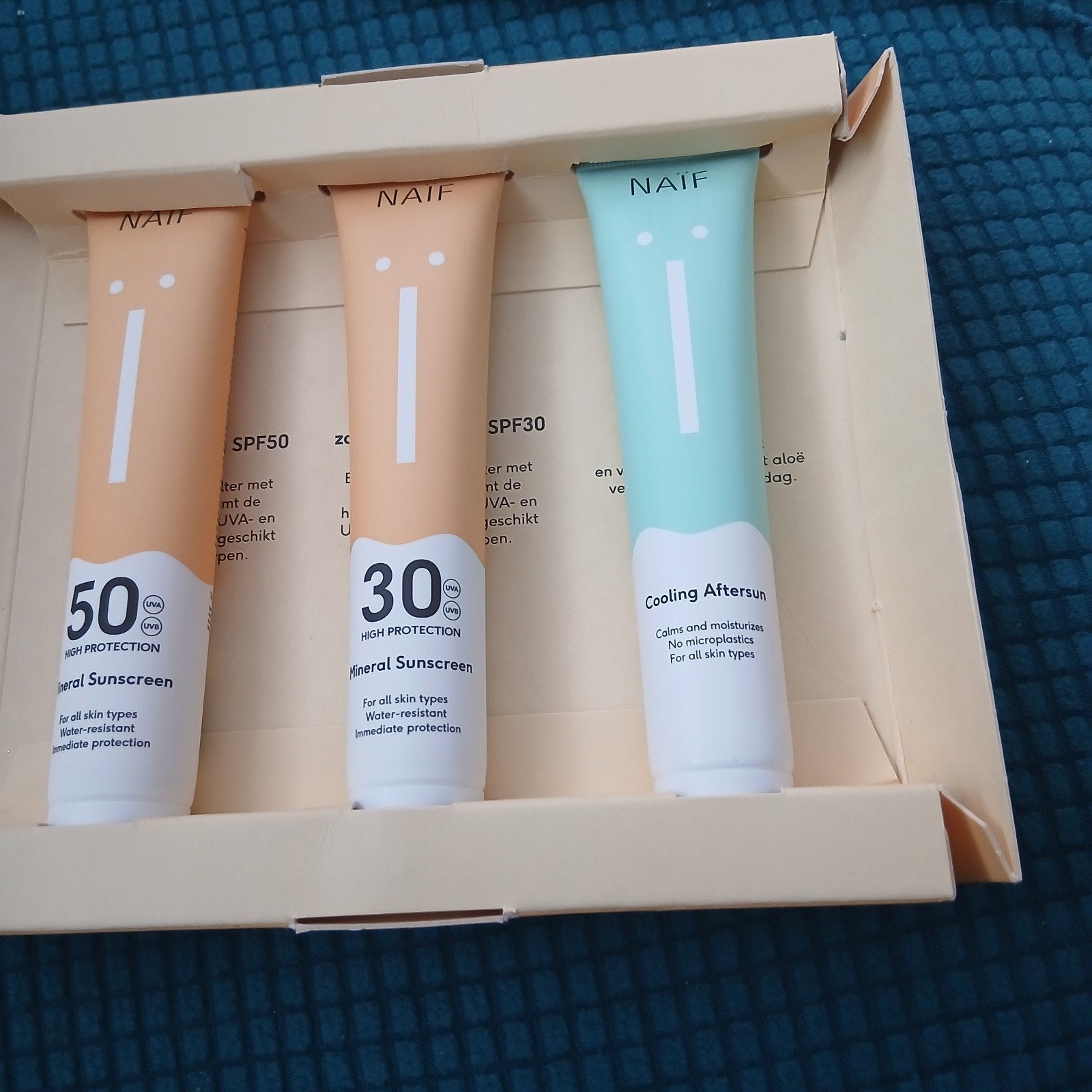 NIEUW Naif Zon set, Ophalen of Verzenden, Nieuw, Gehele gezicht