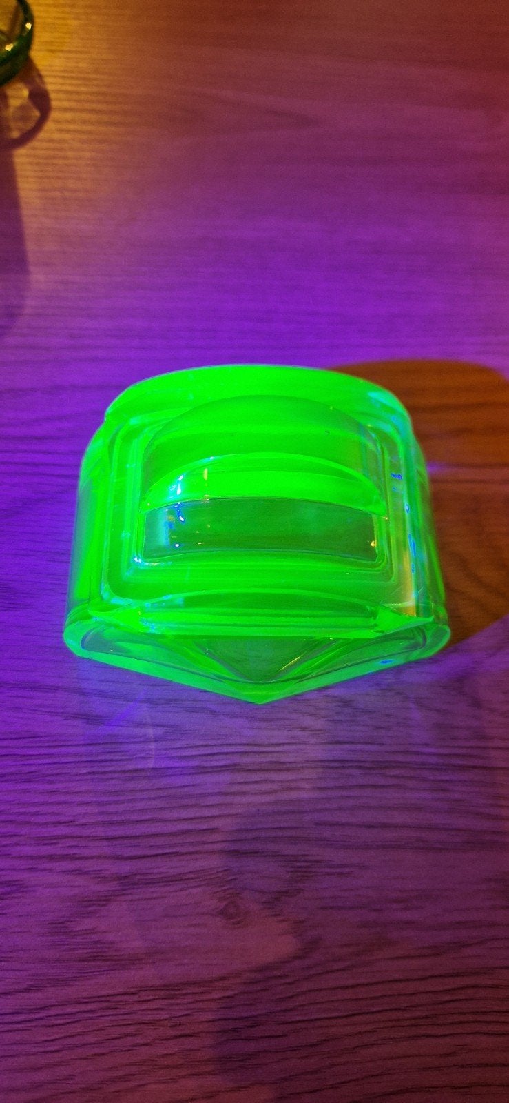 Vintage Uranium Glas poederdoos - Groen en Lichtgevend, Ophalen of Verzenden