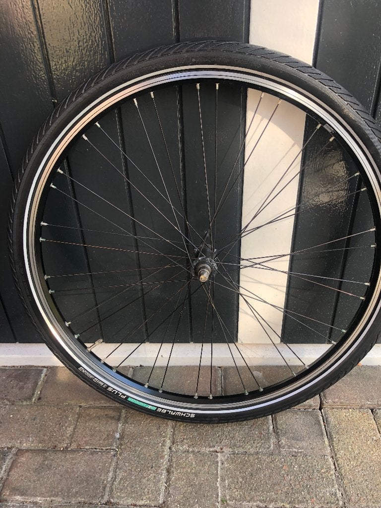 Voorwiel Gazelle e-bike met Schwalbe buitenband (als nieuw), Fietsen en Brommers, Fietsonderdelen, Elektrische fiets, Zo goed als nieuw