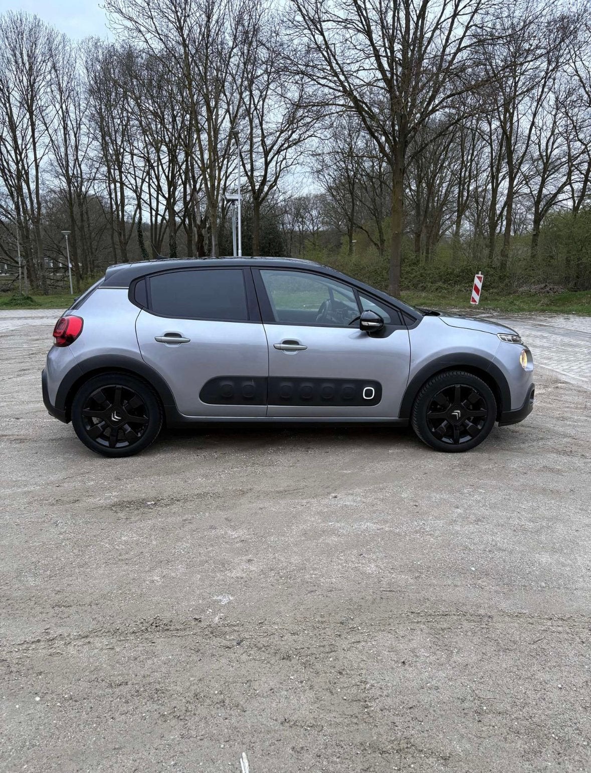 Citroën C3 1.2 Puretech 110pk S&S Eat6 2019 Grijs, Auto's, 1199 cc, 450 kg, Origineel Nederlands, Particulier