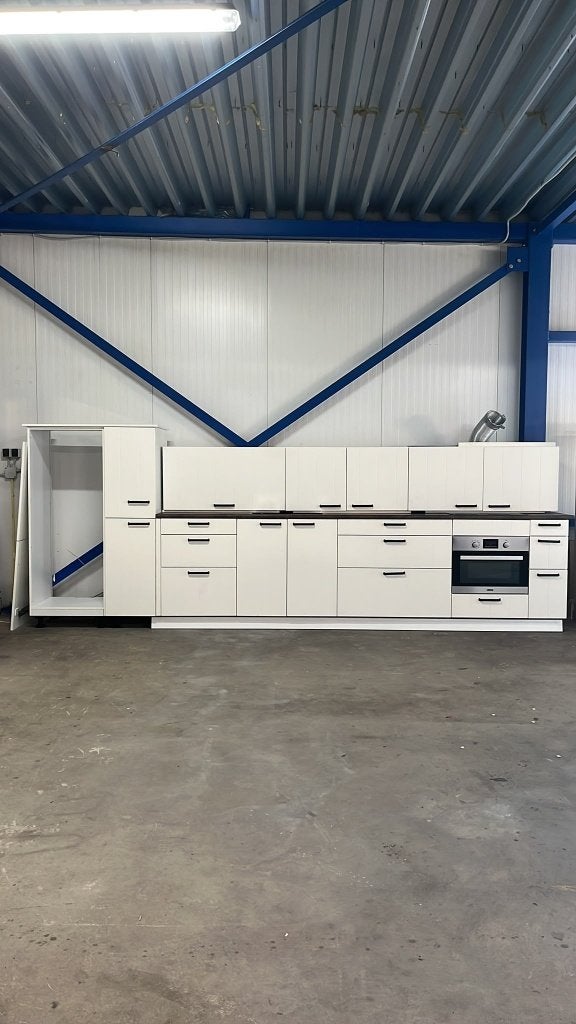 Keuken Compleet met APP 120Keukens op voorraad Nr. 3009, Ophalen, Zo goed als nieuw, Enkelwandige keuken, Greeploos
