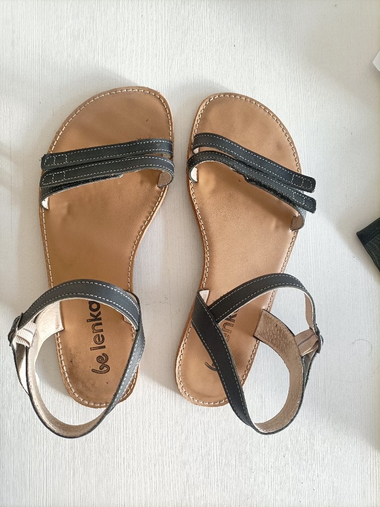 Dames barefoot Be Lenka zwarte leren sandaaltjes 41, Zwart, Zo goed als nieuw, Sandalen of Muiltjes, Ophalen of Verzenden