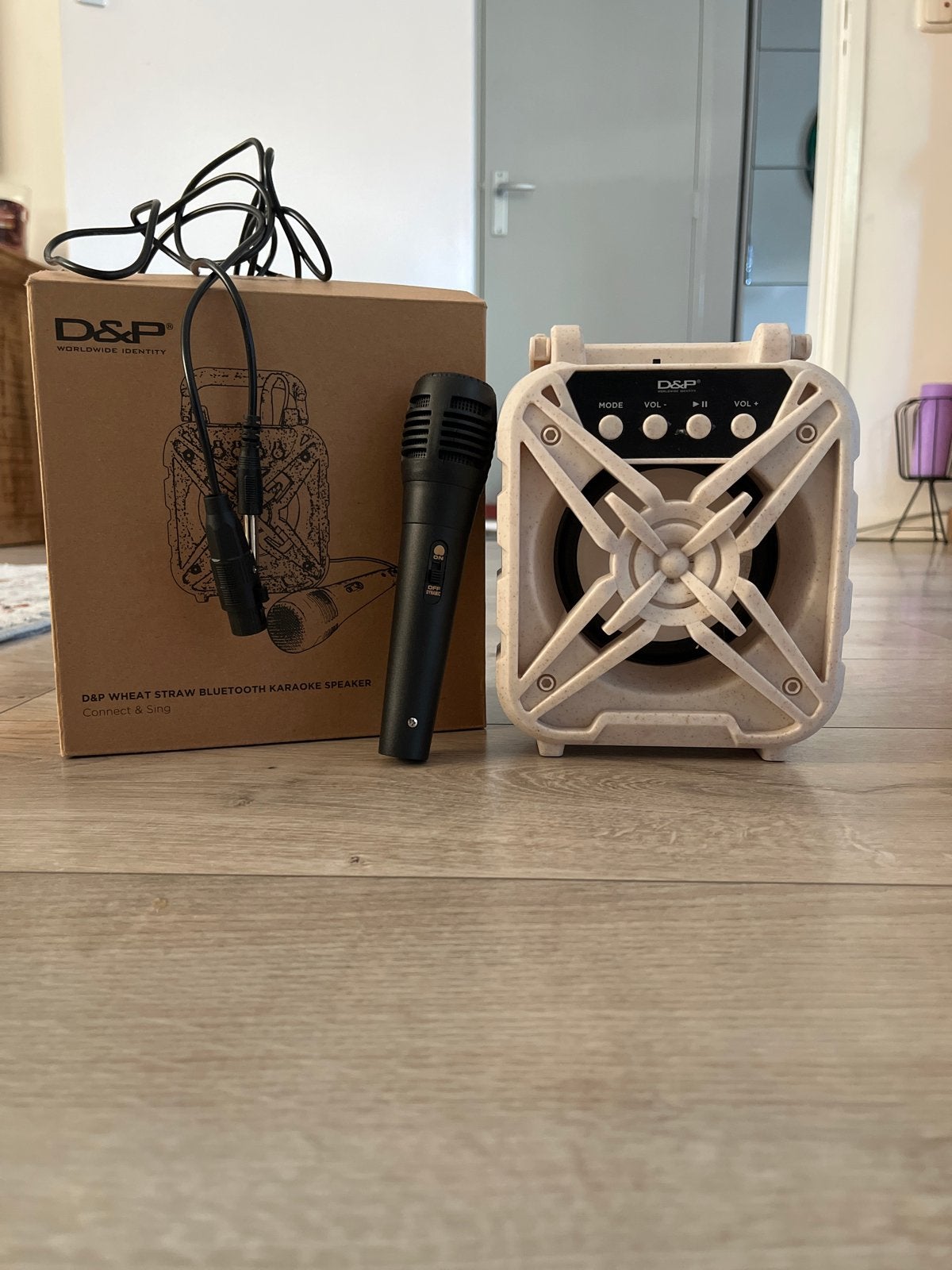 D&P Bluetooth Karaoke Luidspreker met Microfoon - Compleet, Ophalen of Verzenden, Zo goed als nieuw, Complete set