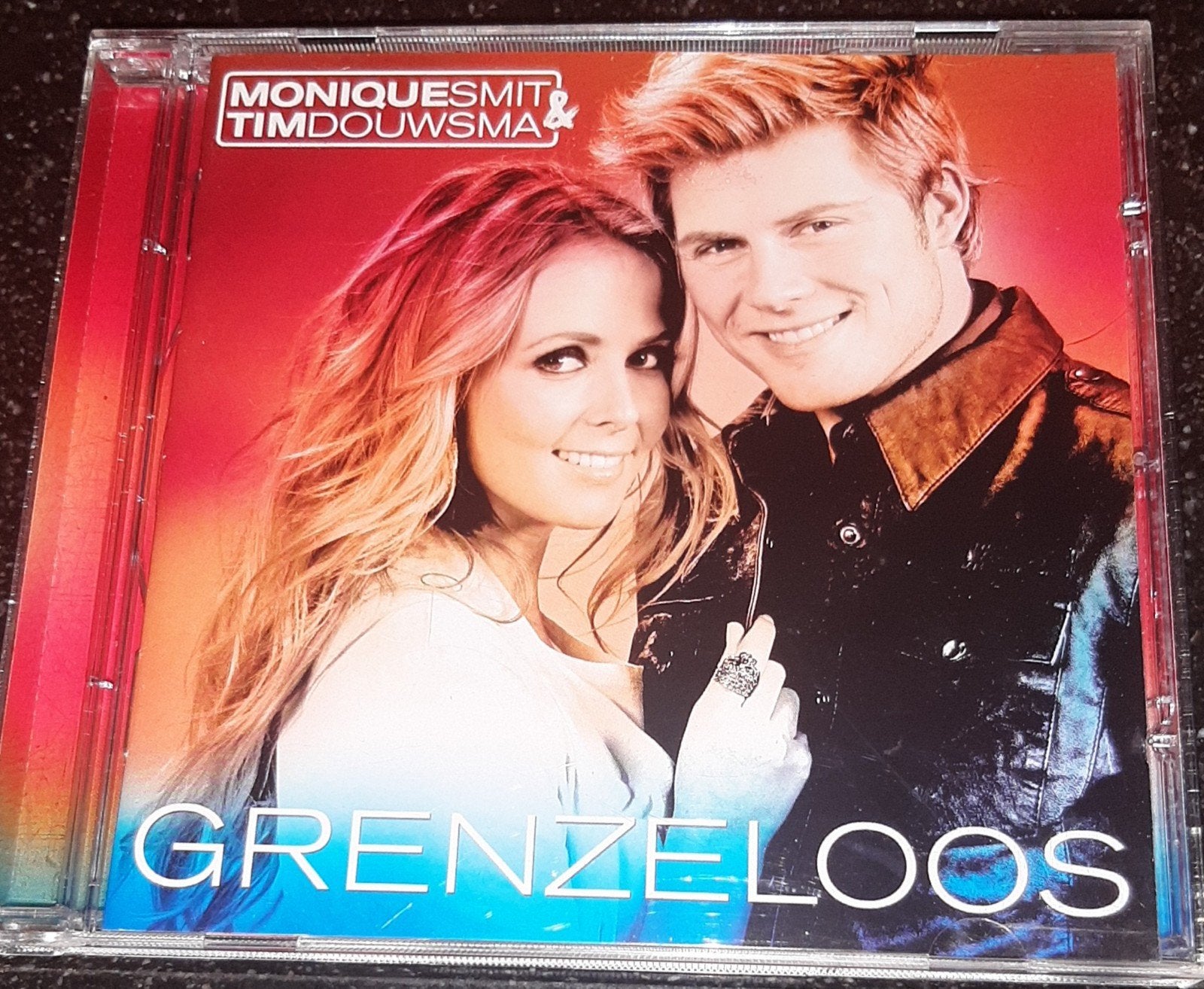 Monique Smit & Tim Douwsma grenzeloos, Ophalen of Verzenden, Zo goed als nieuw, Levenslied of Smartlap