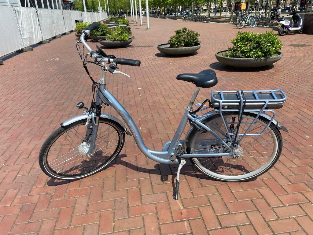 Knappe elektrische fiets Vogue Comfort Silk Blue lage instap, Zo goed als nieuw, Minder dan 47 cm, 50 km per accu of meer, Ophalen