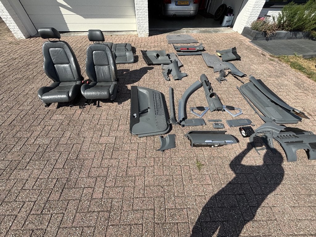 Audi TT MK1 Coupé compleet grijs lederen interieur origineel, Ophalen, Audi