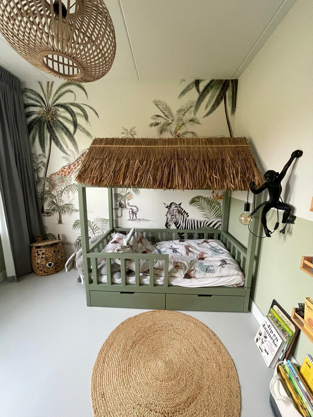 Wandlamp aap - Speelse verlichting voor de kinderkamer, Zwart, Overige stijlen, Kunststof, Ophalen of Verzenden