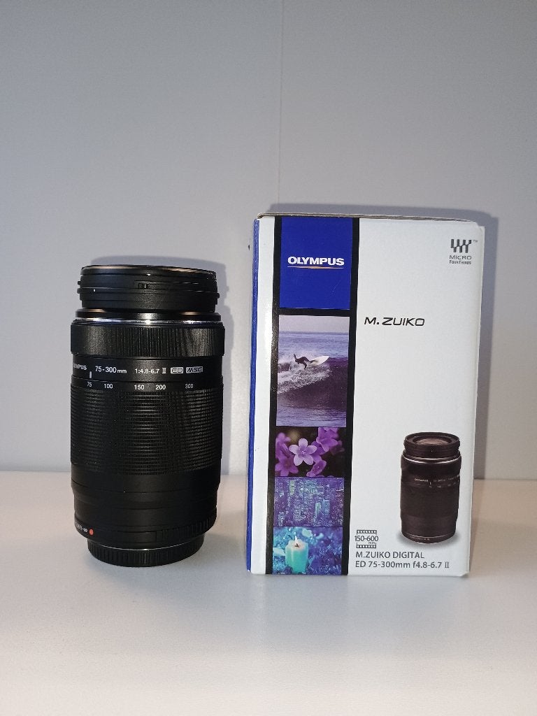 Olympus M.Zuiko ED 75-300 mm f4.8-6.7 II (MFT -  M4/3), Zoom, Micro Four Thirds, Olympus, Zo goed als nieuw