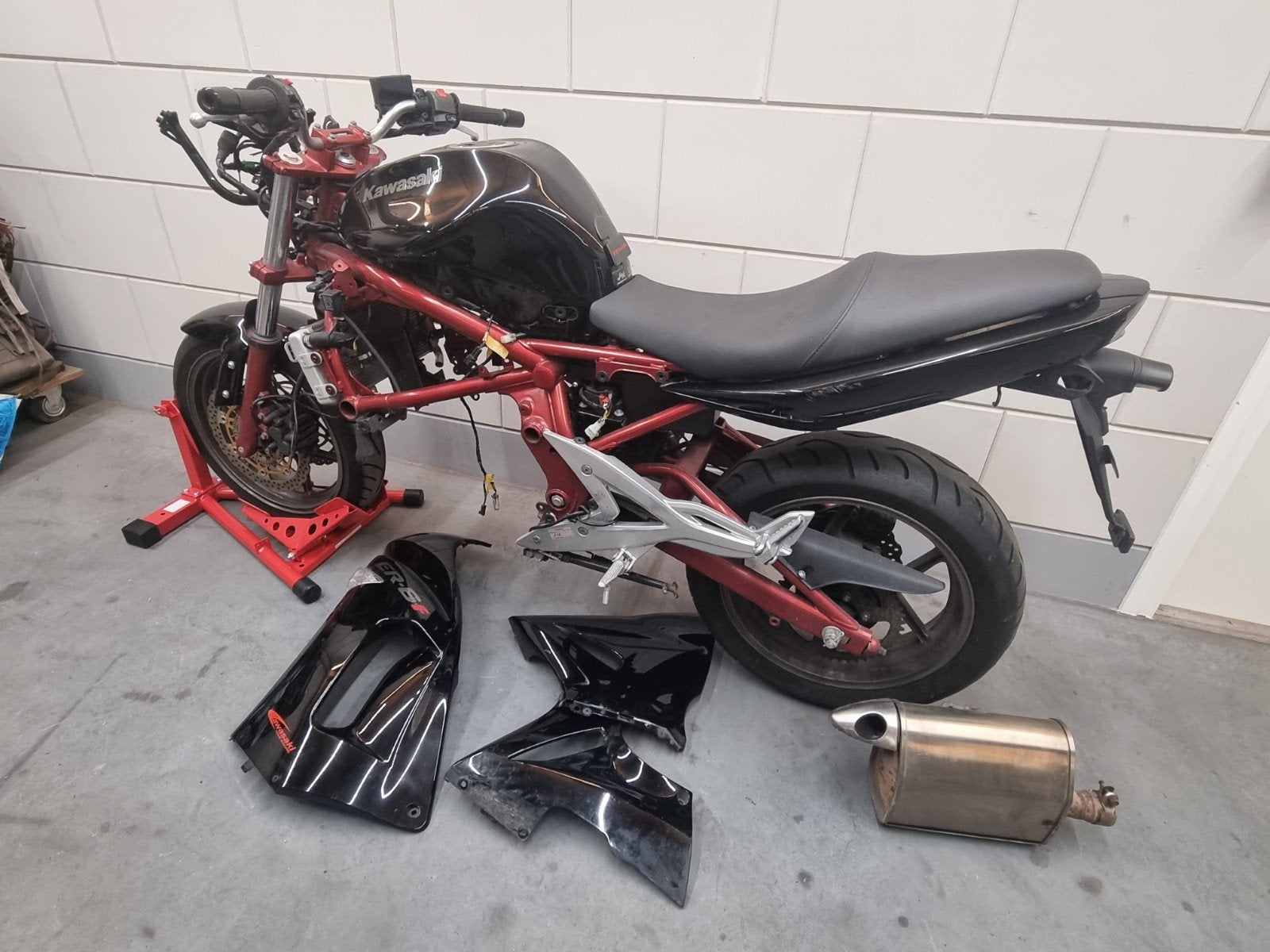 Kawasaki ER-6 in onderdelen / sloop, Motoren, Ophalen of Verzenden, Gebruikt